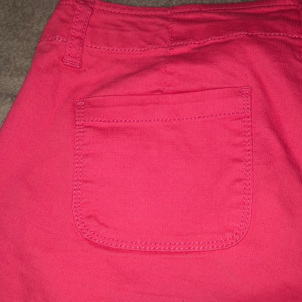 Shorts - Picture 3 of 4